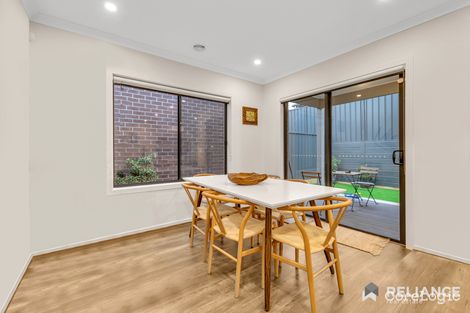 Property photo of 33 Genovesa Drive Truganina VIC 3029