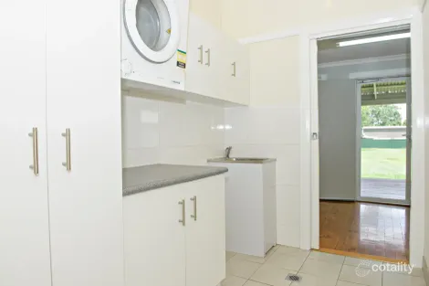 Property photo of 6 Wyangan Avenue Griffith NSW 2680