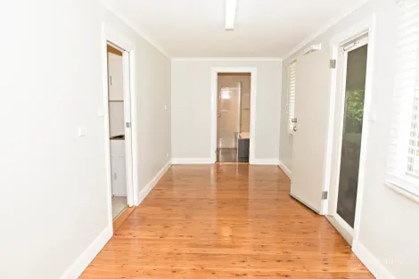 Property photo of 6 Wyangan Avenue Griffith NSW 2680