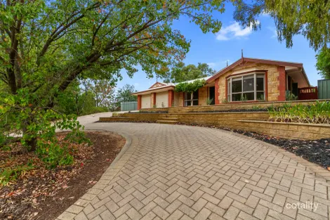 Property photo of 1 Roscrow Court Clare SA 5453