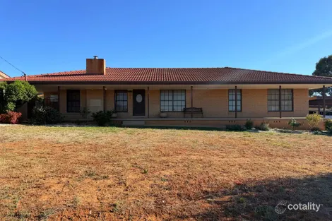 32 Brolgan Rd, Parkes, NSW 2870