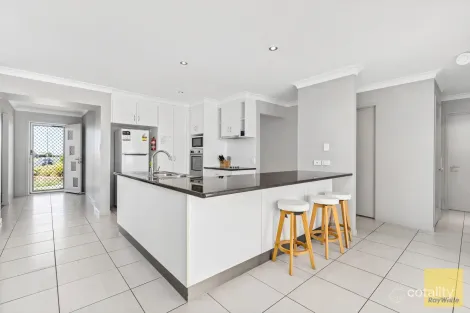 Property photo of 42 Mayfair Drive Emerald QLD 4720