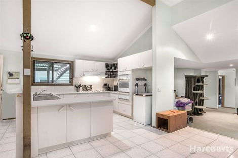 Property photo of 11 Baringa Park Drive Narre Warren South VIC 3805