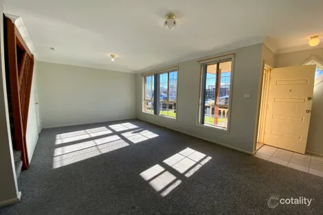 Property photo of 7/17 Graham Road Broadmeadow NSW 2292