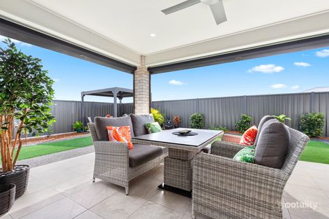 Property photo of 5 Canecutter Court Kawungan QLD 4655