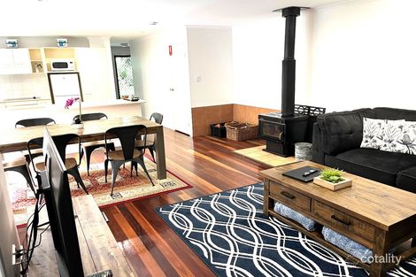 6b Bunya Ave, Bunya Mountains, QLD 4405