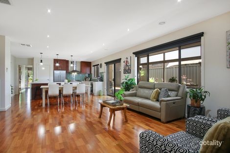 Property photo of 39 Crawford Circuit Glenroy NSW 2640