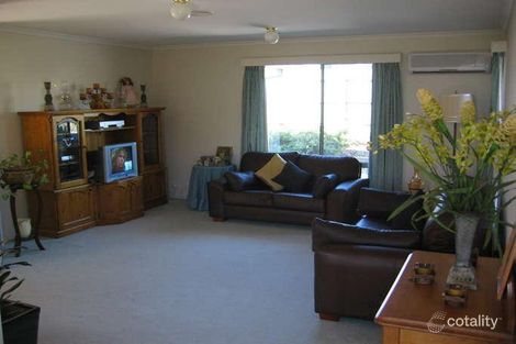 Property photo of 16 Clearview Court Garfield VIC 3814