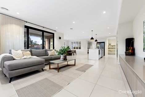 Property photo of 1 Jordan Grove Glen Waverley VIC 3150