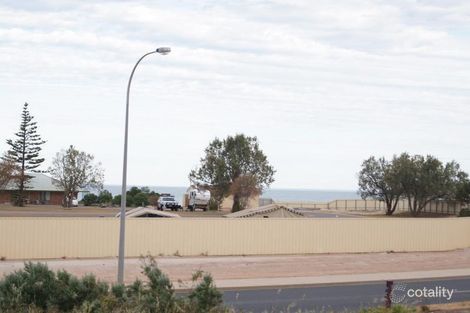 8 Pamir Ct, Wallaroo, SA 5556