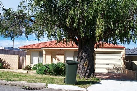 8 Victoria St, St James, WA 6102