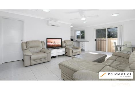 10 Agrippa St, Rosemeadow, NSW 2560