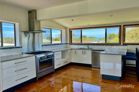 Property photo of 4 Plimsoll Place Culburra Beach NSW 2540