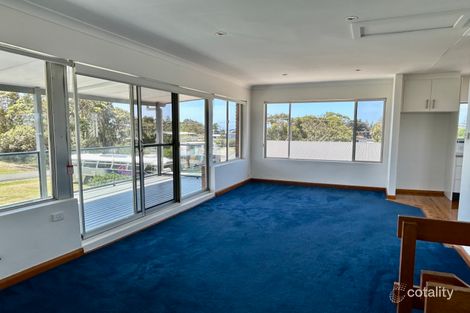 Property photo of 4 Plimsoll Place Culburra Beach NSW 2540