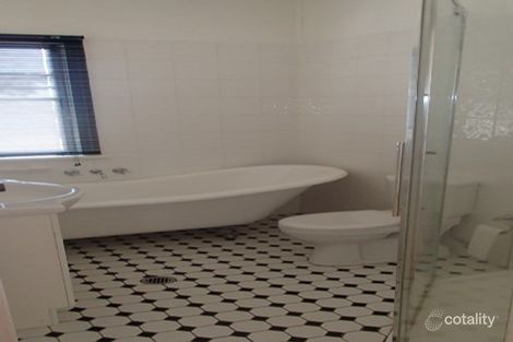 Property photo of 86 Samford Road Leichhardt QLD 4305