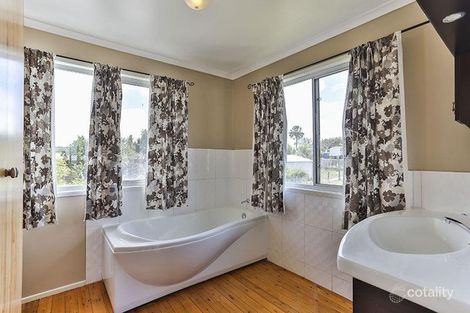 Property photo of 24 Mocatta Street Goombungee QLD 4354