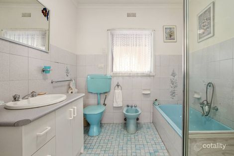 Property photo of 58 Riverside Avenue Avondale Heights VIC 3034