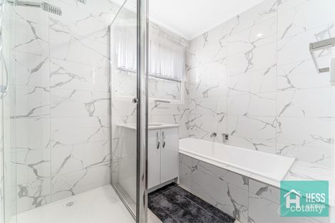 Property photo of 2 Eildon Court Meadow Heights VIC 3048