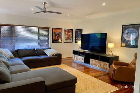 Property photo of 7 Osmond Court Pacific Pines QLD 4211