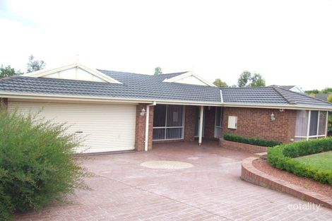 23 Sandalwood Dr, Narre Warren, VIC 3805