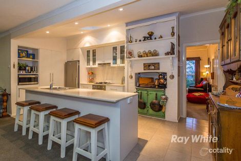 Property photo of 18 Hilltop Road Upper Ferntree Gully VIC 3156