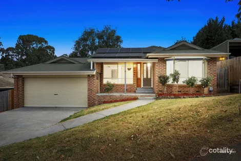 17 Ashley Ct, Seville, VIC 3139
