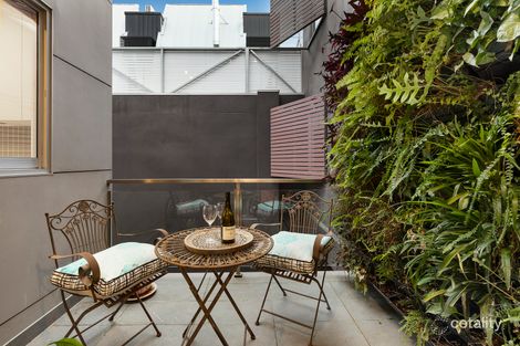 Property photo of 2/12 Lancashire Lane North Melbourne VIC 3051