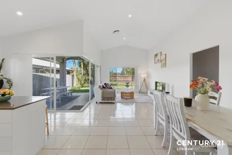 Property photo of 32 Apple Crescent Caloundra West QLD 4551