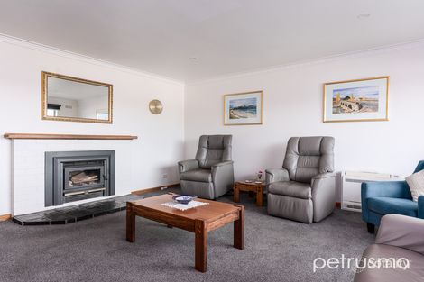 Property photo of 47 Malunna Road Lindisfarne TAS 7015