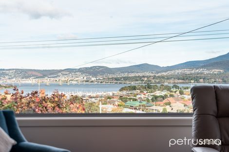 Property photo of 47 Malunna Road Lindisfarne TAS 7015