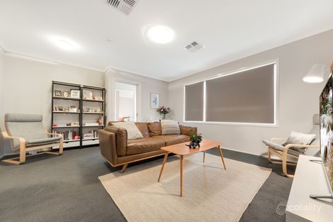 Property photo of 3 Weemala Crescent Bradbury NSW 2560