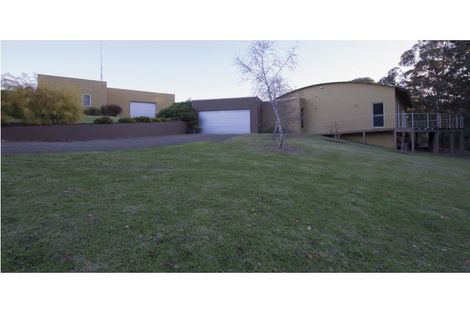 Property photo of 32 Tranquil Court Lakes Entrance VIC 3909