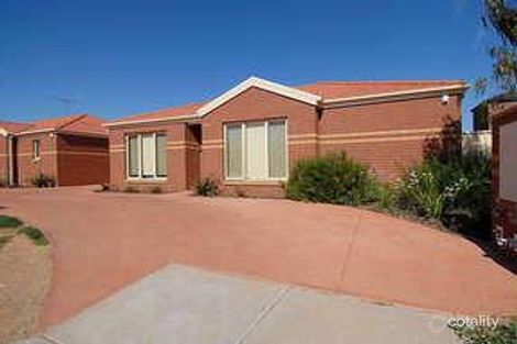 1/4 Balmoral Cl, Hillside, VIC 3037