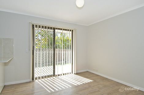 Property photo of 18 Wolvi Place Helensvale QLD 4212