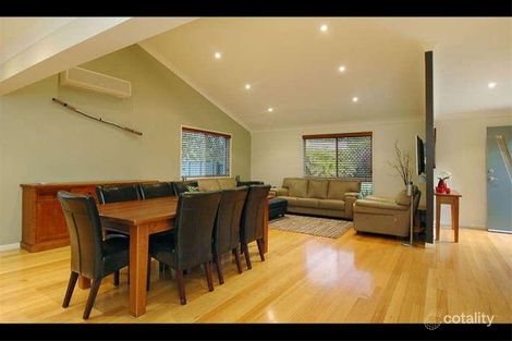 Property photo of 10 Hansen Court Ormiston QLD 4160