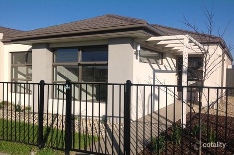 Property photo of 1 Hutton Way Cranbourne East VIC 3977