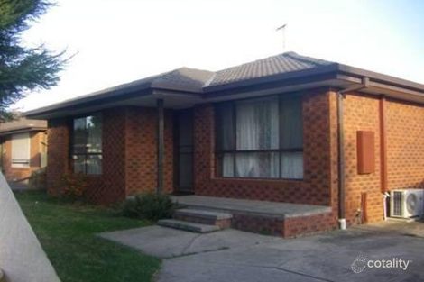 1/8 Yaralla Ct, Meadow Heights, VIC 3048