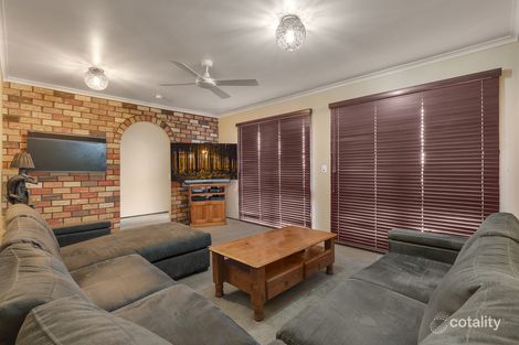 Property photo of 11 Tremlow Crescent Ambarvale NSW 2560
