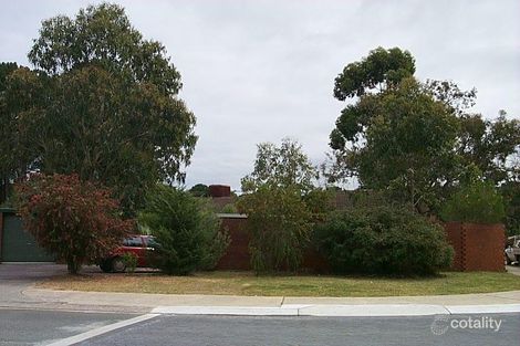 1 Lowan Loop, Karawara, WA 6152