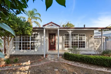 Property photo of 31 Warrain Avenue Rosebud VIC 3939