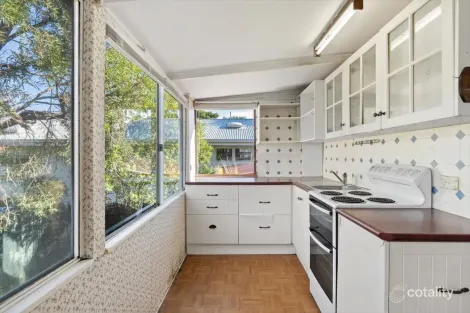 Property photo of 31 Warrain Avenue Rosebud VIC 3939