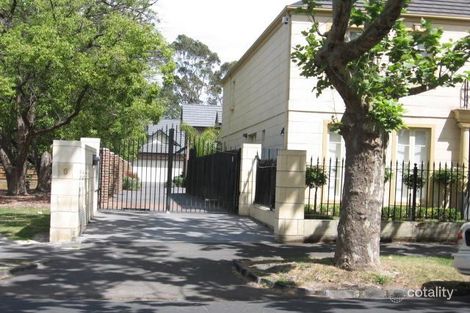 Property photo of 1/5 Chatham Road Canterbury VIC 3126