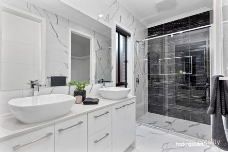 Property photo of 5 Bagatelle Avenue Wollert VIC 3750