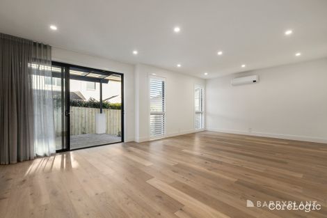 Property photo of 3 Maralee Place Doncaster VIC 3108
