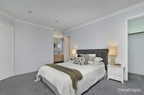 Property photo of 6 Oriole Way Tapping WA 6065
