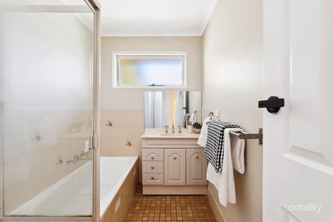 Property photo of 2 Jerilderie Drive Happy Valley SA 5159