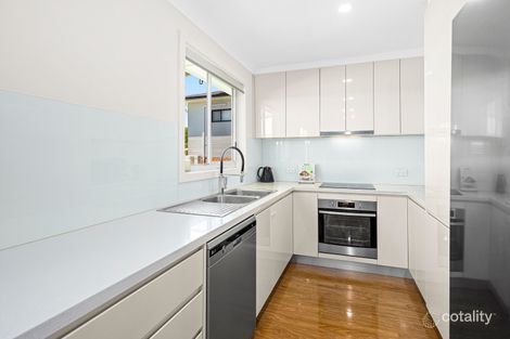 Property photo of 1 Beveles Avenue Unanderra NSW 2526