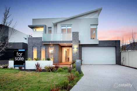 Property photo of 22 Lake Logan Way Caroline Springs VIC 3023