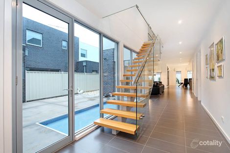 Property photo of 22 Lake Logan Way Caroline Springs VIC 3023