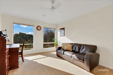 Property photo of 12 Royal Place Leongatha VIC 3953